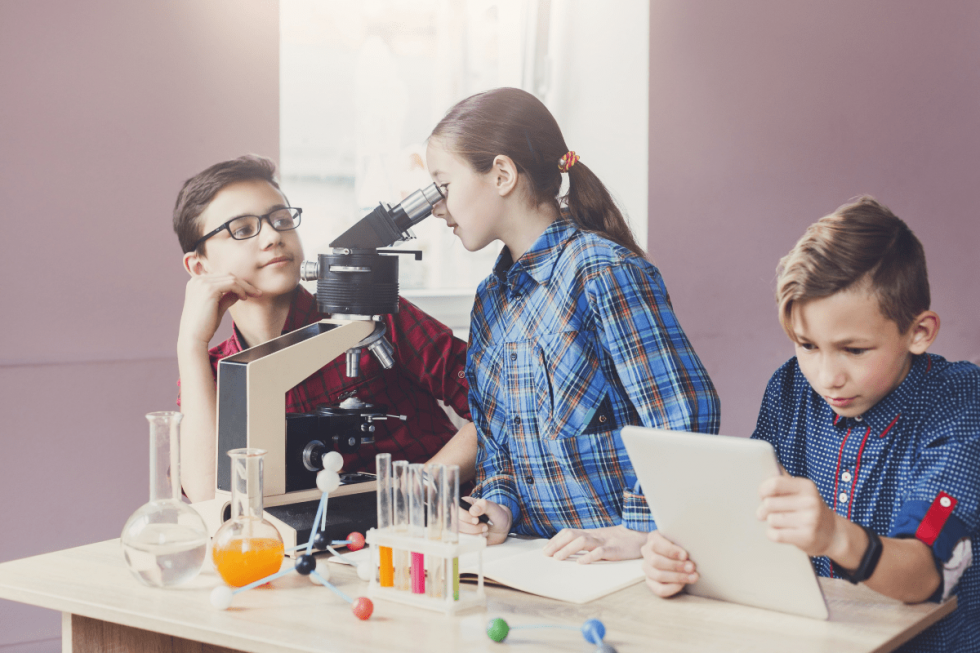 ¿Qué es la educación STEM/STEAM y por qué es importante? Ignite Online